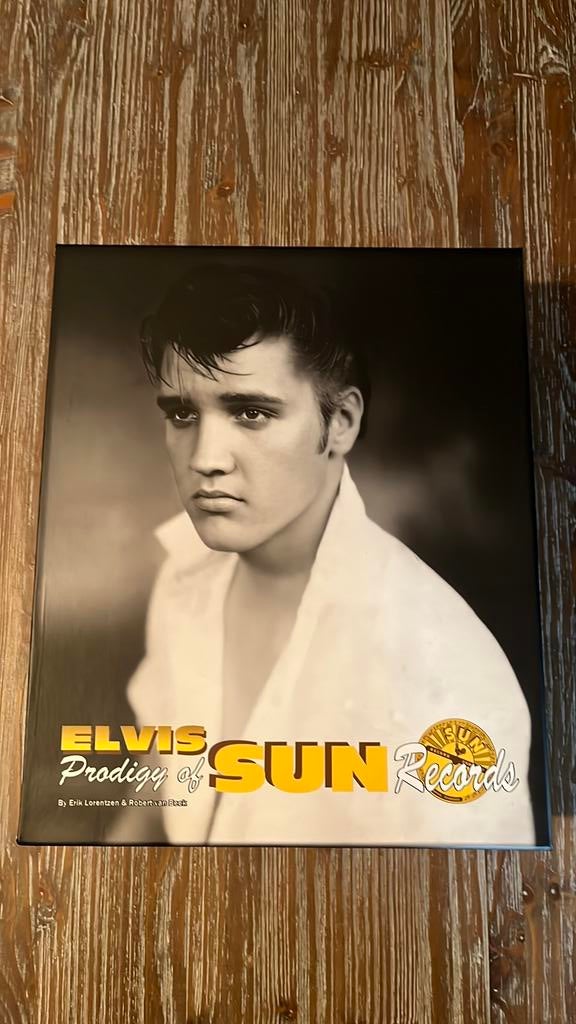 Elvis,Peodigy of Sun records, bookset/vinyl(nieuw), Ophalen of Verzenden, Zo goed als nieuw, Artiest