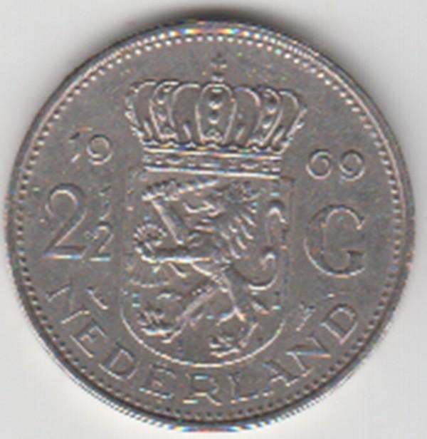 Nederland 2½ gulden (rijksdaalder) 1969 visje in munthouder, Postzegels en Munten, Munten | Nederland, Ophalen of Verzenden, Koningin Juliana