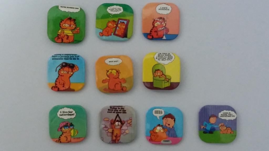 Garfield John strip kat tekenfilm buttons set button, Verzamelen, Stripfiguren, Ophalen of Verzenden, Garfield, Zo goed als nieuw