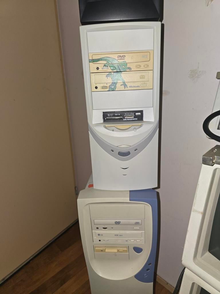 5 pc pentium 4 2.8gz  en 1 pentium 2 computer, Computers en Software, Ophalen