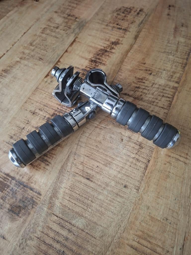 Motor voetsteunen universeel, Motoren, Ophalen, Gebruikt