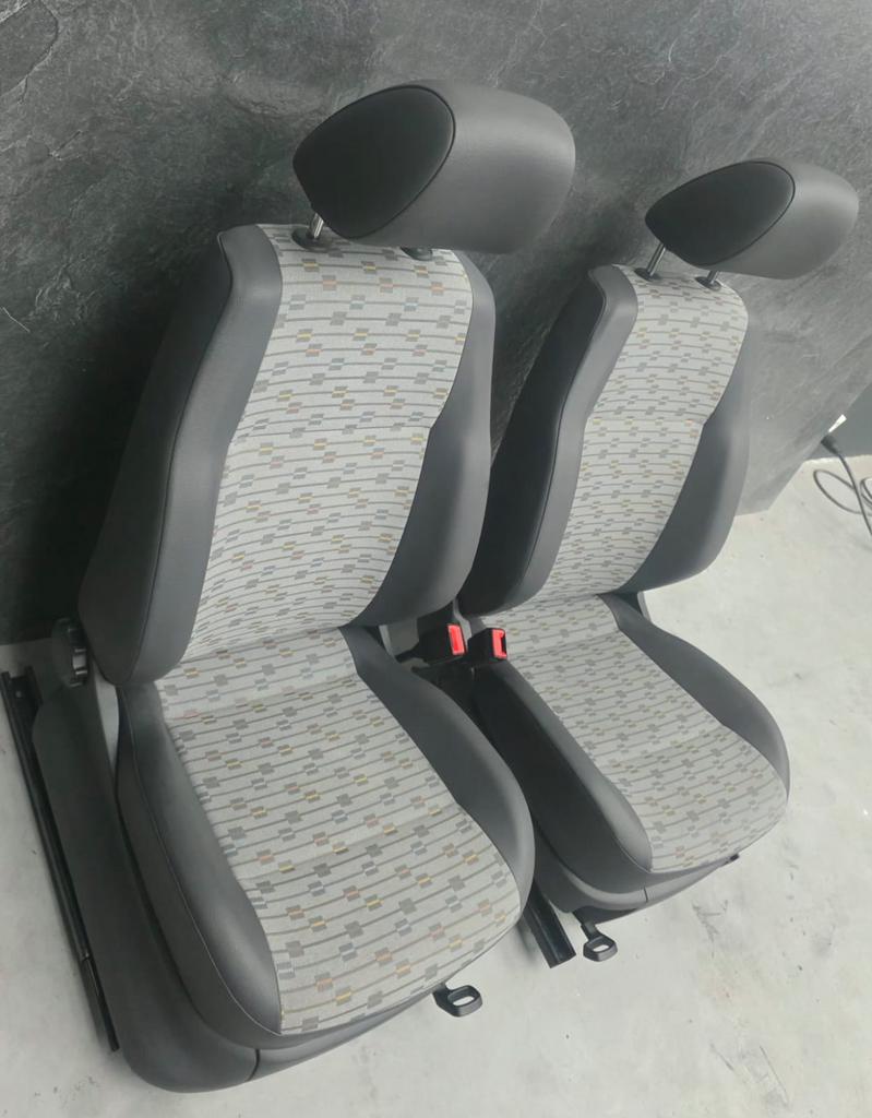 Autostoelen VW Caddy /  Touran, Ophalen, Gebruikt, Volkswagen