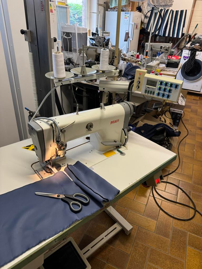 PFAFF Naaimachine voor microflex gordijn hakken, Hobby en Vrije tijd, Naaimachines en Toebehoren, Pfaff, Ophalen of Verzenden