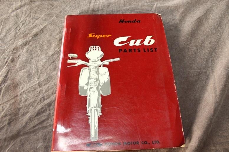 Honda Super Cub 1960 C100 moped parts list onderdelen boek, Fietsen en Brommers, Ophalen of Verzenden, Gebruikt