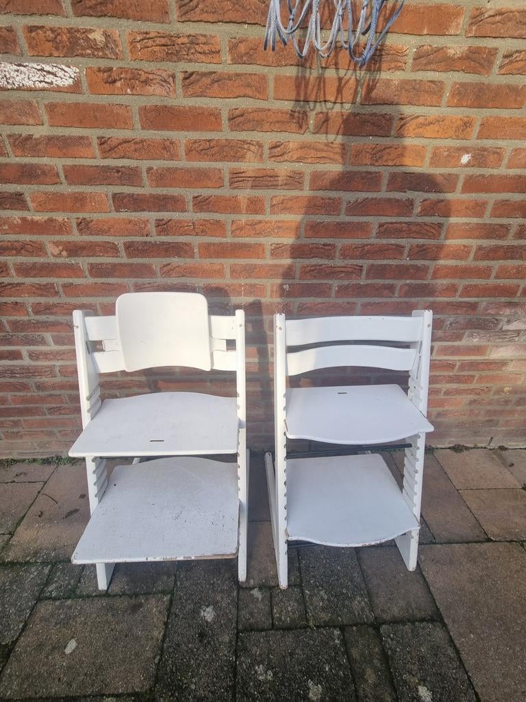 2 gebruikte Tripp Trapp stoeltjes - wit, Kinderen en Baby's, Kinderstoelen, Gebruikt, Meegroeistoel, Ophalen