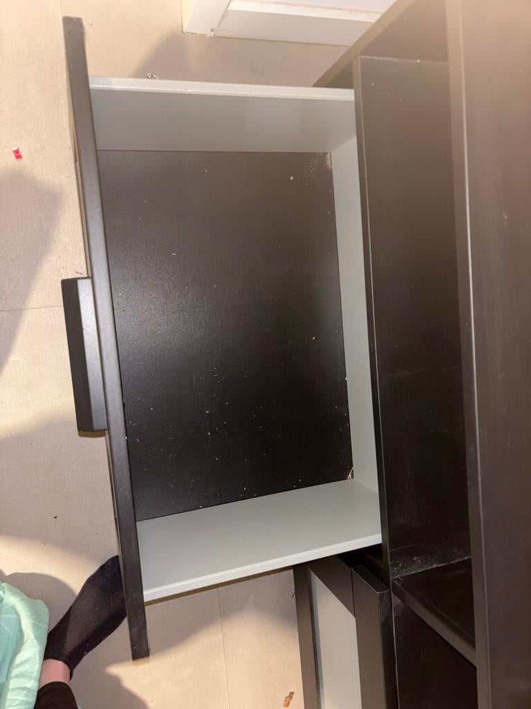 GRATIS!! Zwart IKEA tv-meubel met lades, Ophalen, Overige materialen, Gebruikt, 150 tot 200 cm