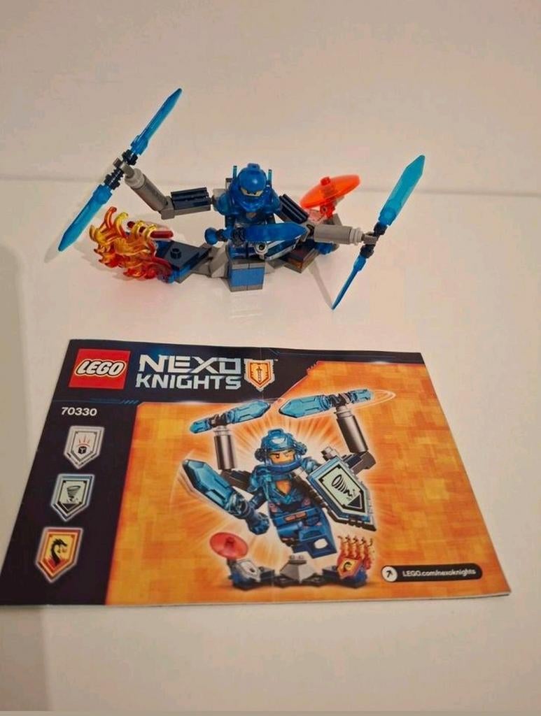 Lego nexo knights 70330 compleet met boekje, Ophalen of Verzenden, Zo goed als nieuw, Complete set, Lego