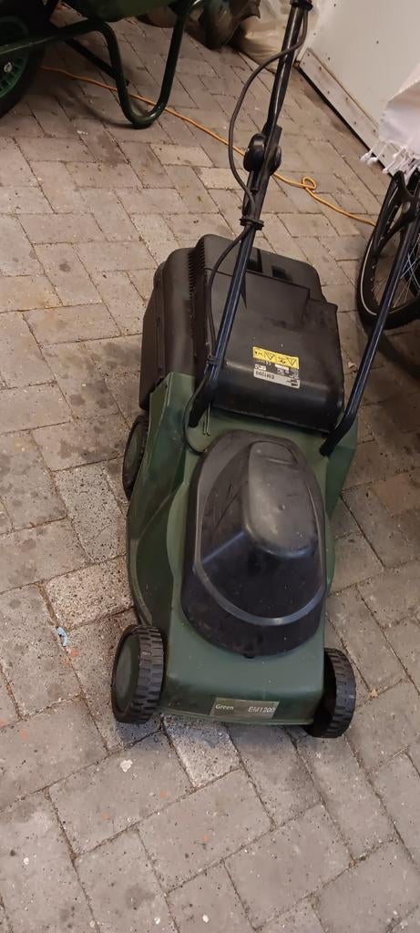 Greenway EM1200 Elektrische Grasmaaier - 1200W, Tuin en Terras, Cirkelmaaier, Gebruikt, Elektrische grasmaaier, Opvangbak