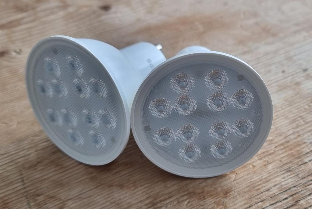 Philips HUE White spots - LED GU10 lampen (2 stuks), Huis en Inrichting, Kunststof, Gebruikt, Ophalen of Verzenden, Modern