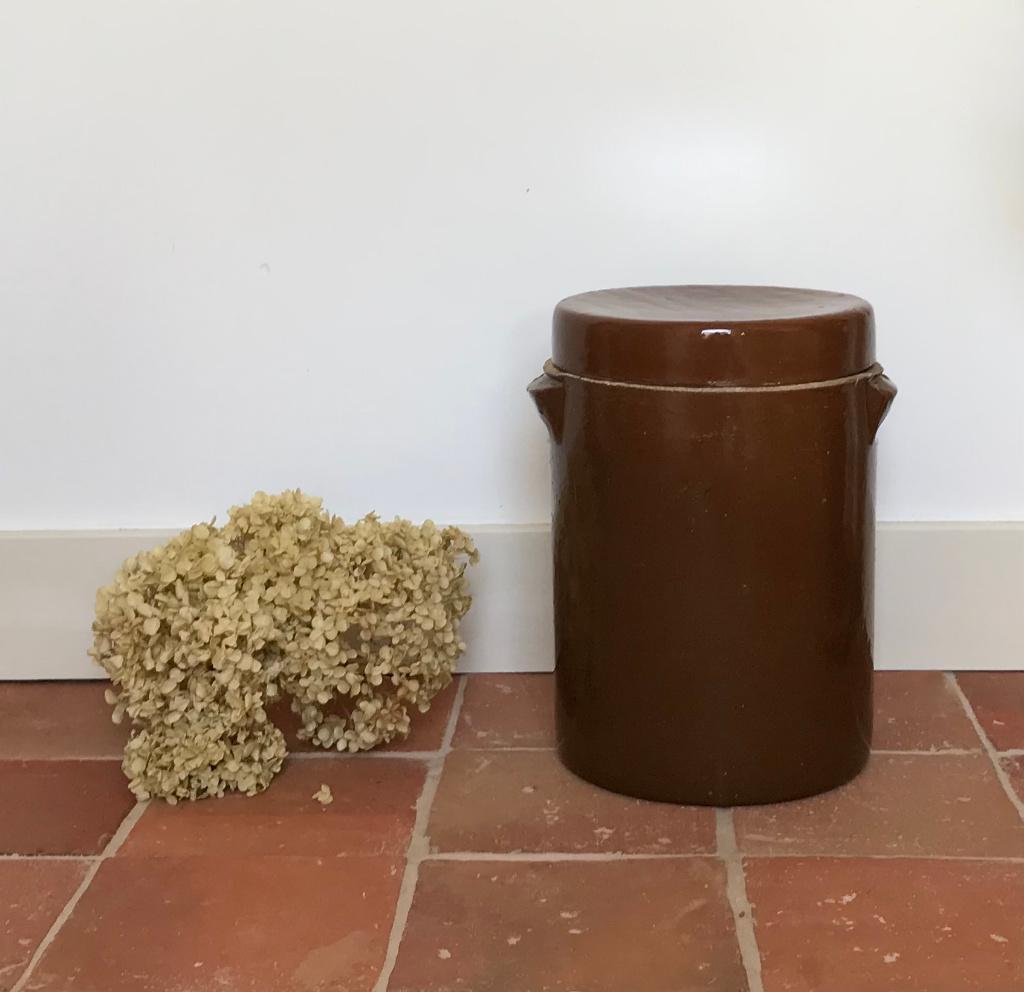 Grote antieke olijven pot met deksel, Ophalen of Verzenden