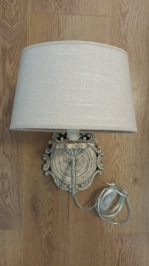 Mooi beige wandlampje, Ophalen of Verzenden, Zo goed als nieuw, Overige materialen, Klassiek