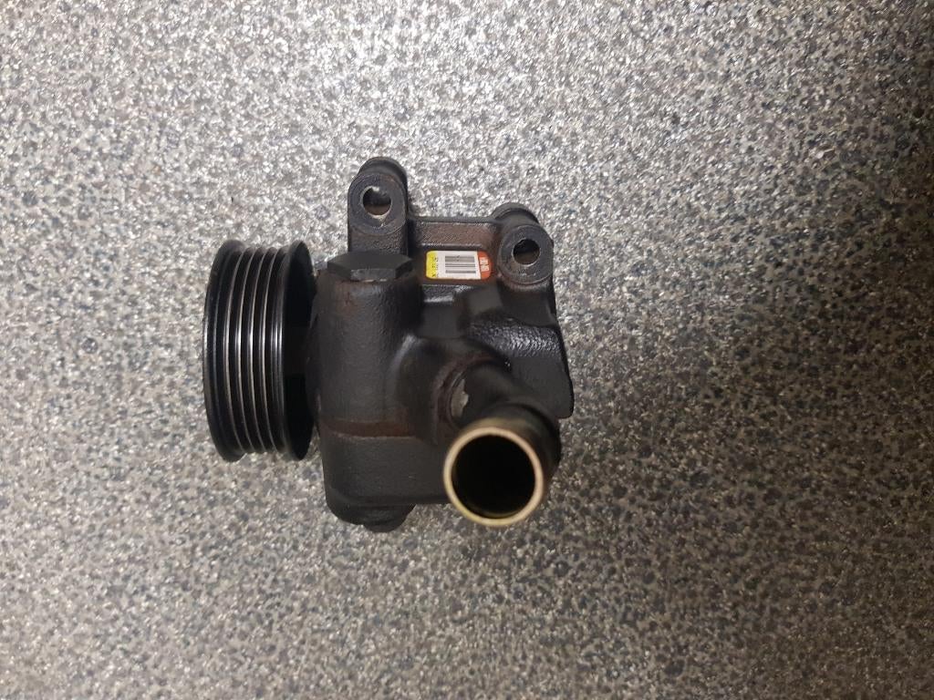 Stuurbekrachtigingspomp Ford Fiesta VI 1.6 16V 2003, Ophalen of Verzenden