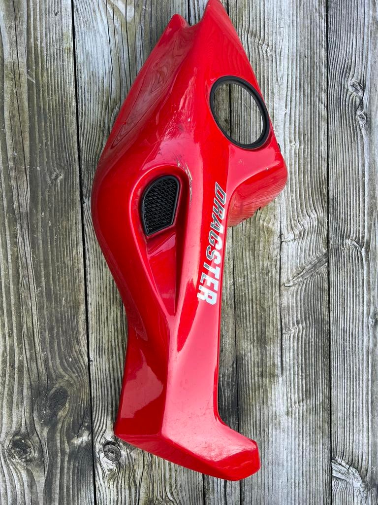 Italjet dragster zijkap, Ophalen