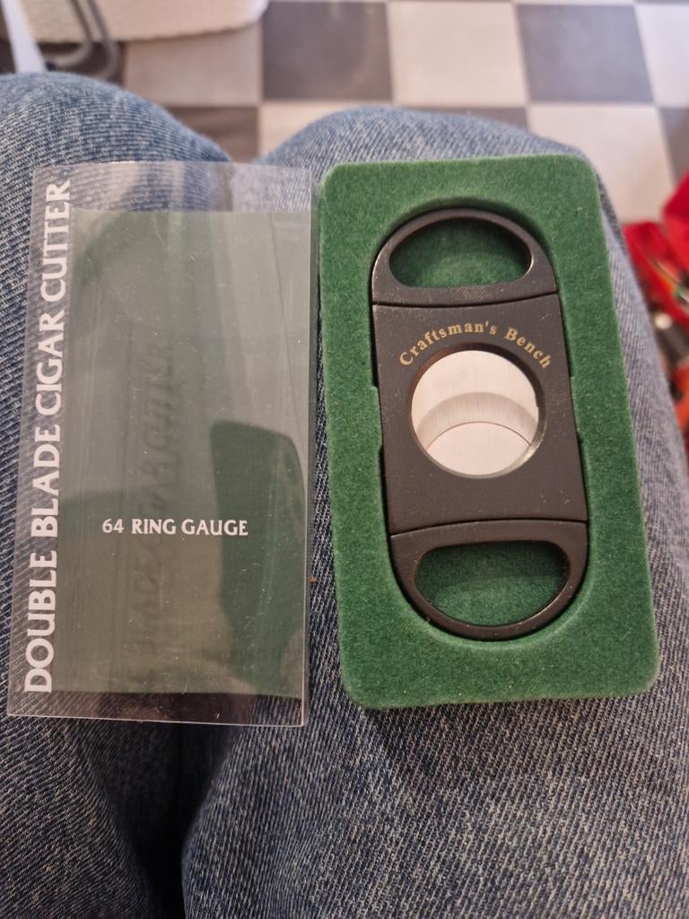 Sigarenschaar Craftsman's Bench, Ophalen, Zo goed als nieuw