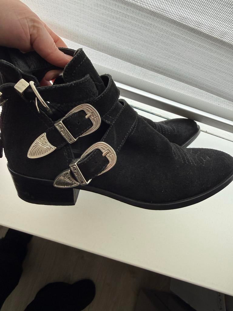 Toral laarzen maat 37, Kleding | Dames, Schoenen, Ophalen of Verzenden, Gedragen, Zwart, Lage of Enkellaarzen