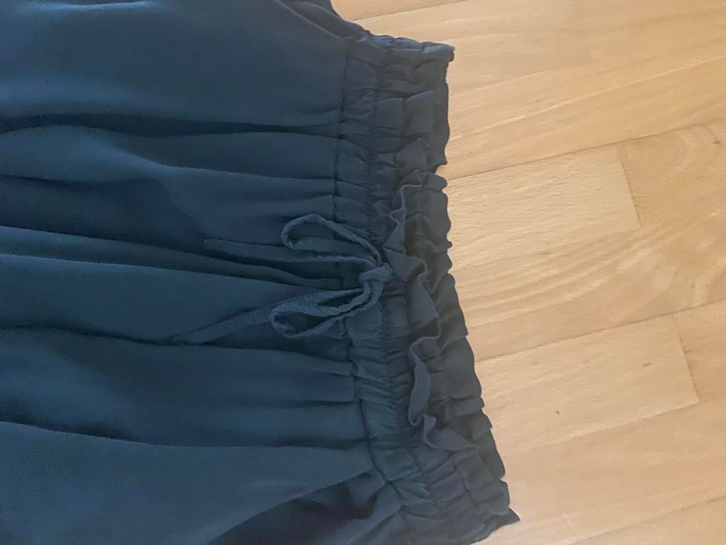 Zwart pakje rok en blouse maat s/m valt sls L, Kleding | Dames, Zwart, Maat 42/44 (L), Ophalen of Verzenden, Zo goed als nieuw