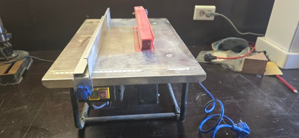 Ferm FZB-205/800N Tafelzaag - 800W, Max. 40mm zaagdiepte, Gebruikt, Cirkelzaag, 600 tot 1200 watt, Ophalen of Verzenden