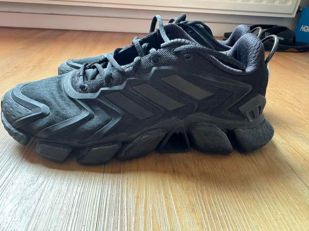 Adidas zwart maat 46 (US11,5) in nieuwe staat!, Sport en Fitness, Loopsport en Atletiek, Adidas, Hardloopschoenen, Ophalen of Verzenden