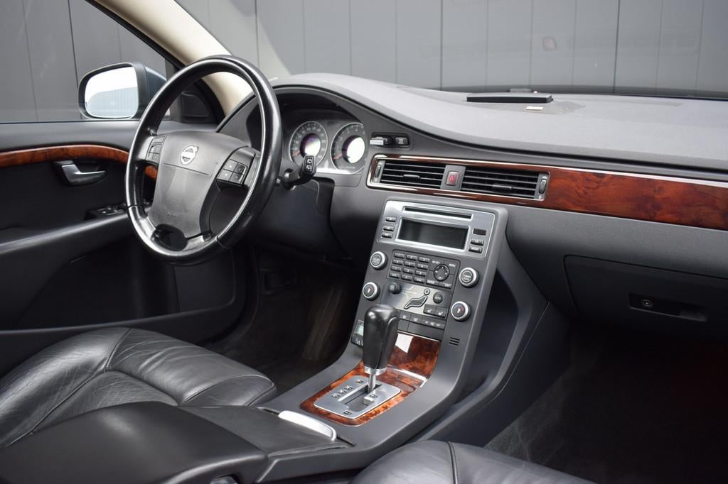 Volvo V70 3.2 AWD Automaat Kinetic Zwart Leder | Xenon | Dyn, Auto's, Automaat, 238 pk, Met garantie (alle), 1686 kg