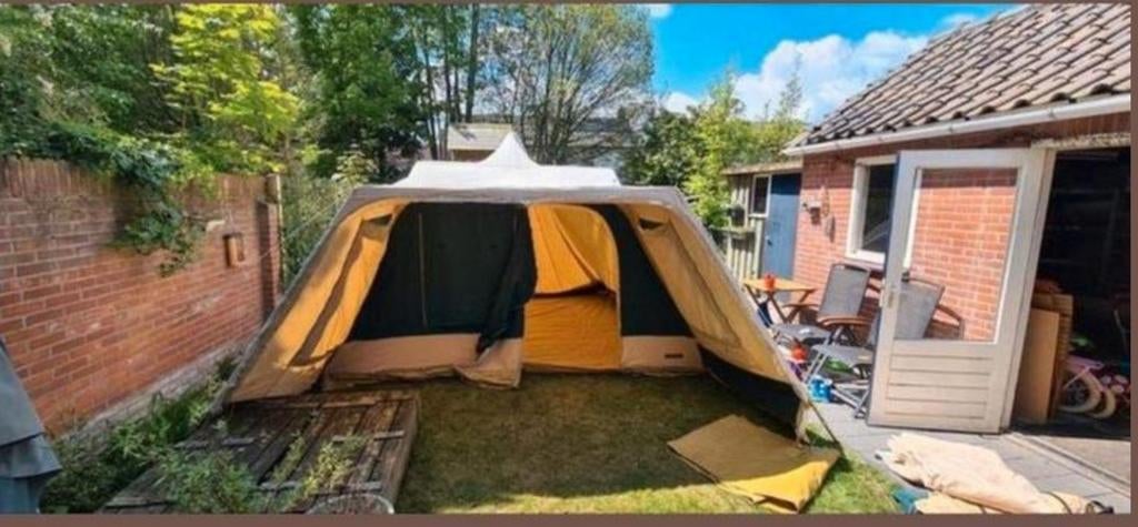 4-6 persoons piramide tent, Ophalen, Gebruikt