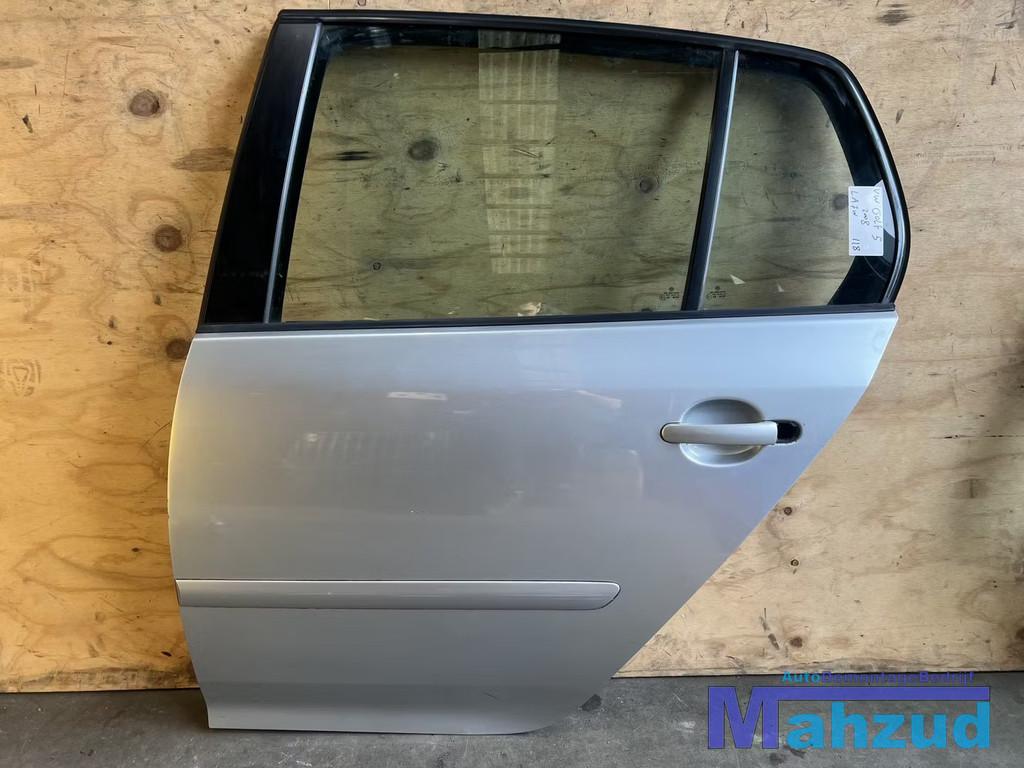 VW GOLF 5 Hatchback zilver LA7W Links achter deur 2003-2009, Gebruikt, Volkswagen AG, Achter, Berliner Ring 2
38440  Wolfsburg, DE