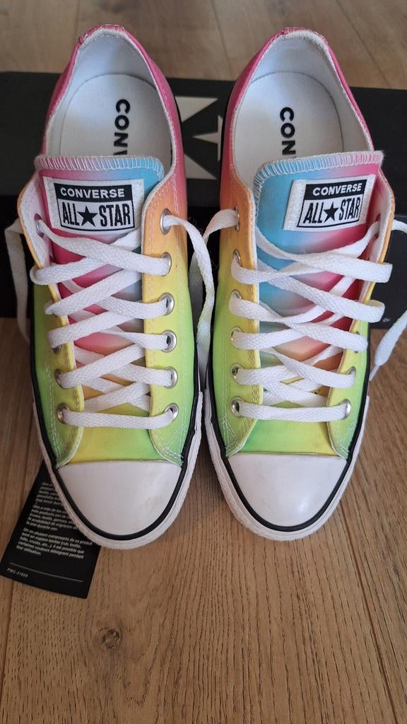 Nieuwe Converse All Star met doos maat 39 neon regenboog, Kleding | Dames, Schoenen, Overige kleuren, Nieuw, Ophalen of Verzenden