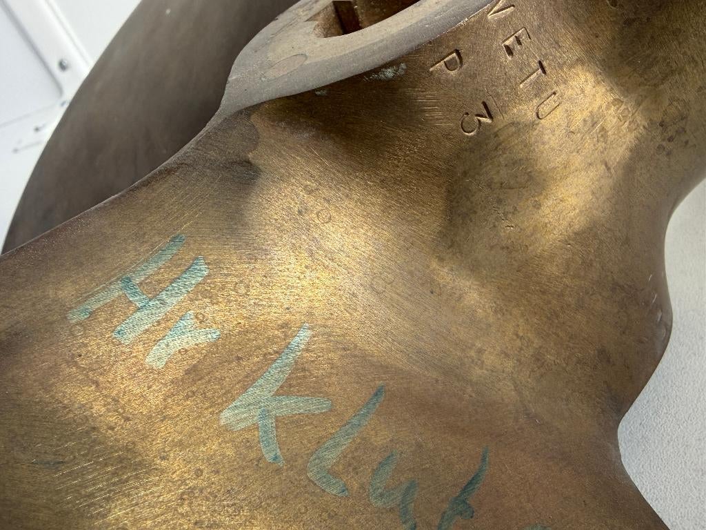 Bronzen schroef Vetus 3 19X L H, Watersport en Boten, Accessoires en Onderhoud, Ophalen of Verzenden, Gebruikt, Motor en Techniek