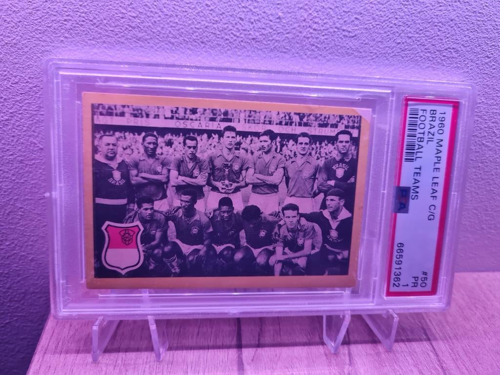 Zeldzame 1960 Maple Leaf Rookie Pelé kaart - Brazilië PSA, Ophalen of Verzenden, Buitenlandse clubs, Poster, Plaatje of Sticker