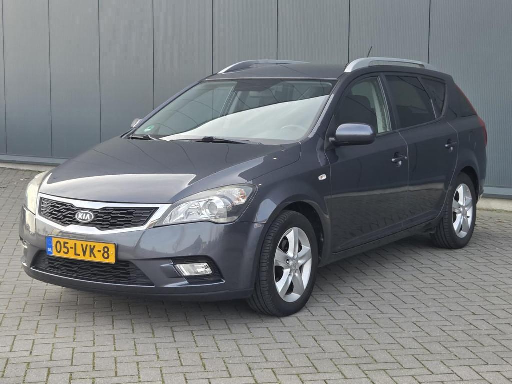 Kia Cee'd 1.4 CVVT X-ecutive Navi, Voorwielaandrijving, Euro 5, Gebruikt, 4 cilinders