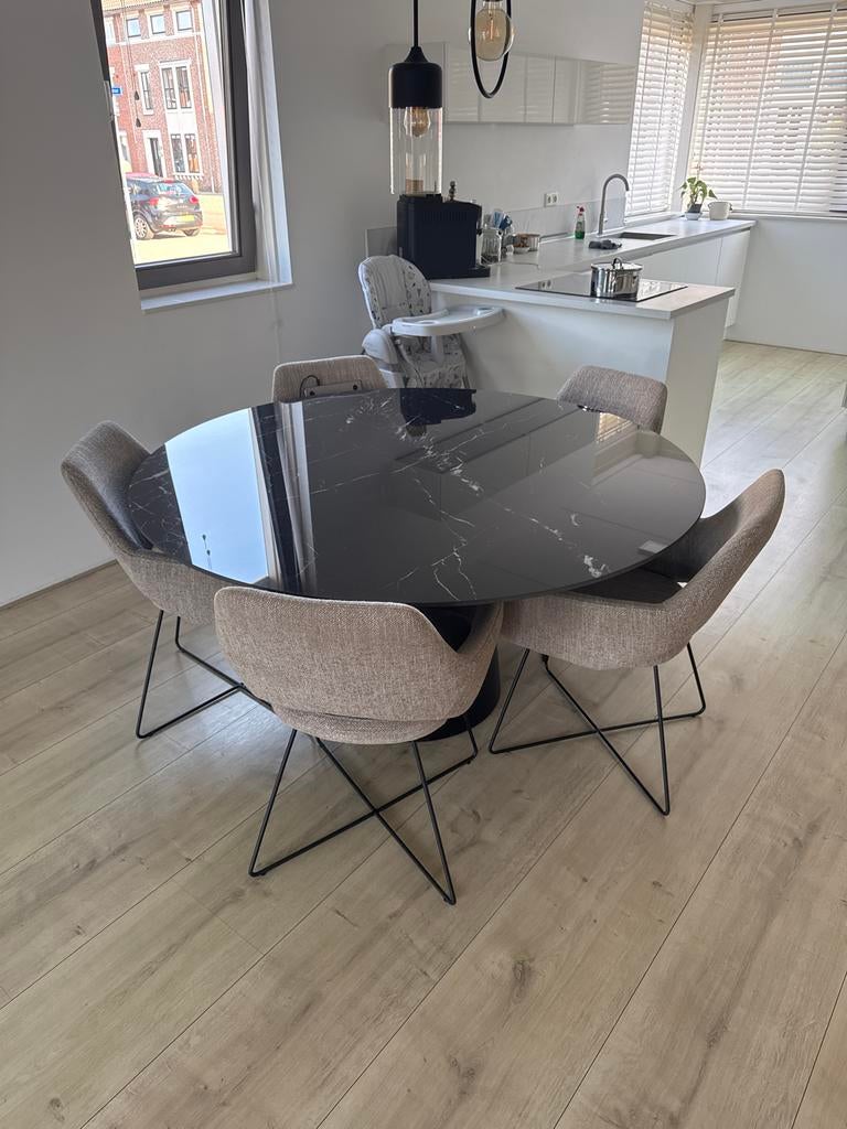 Table du Sud keramische tafel 159cm met Qone poot, Huis en Inrichting, Tafels | Eettafels, Overige materialen, 150 tot 200 cm