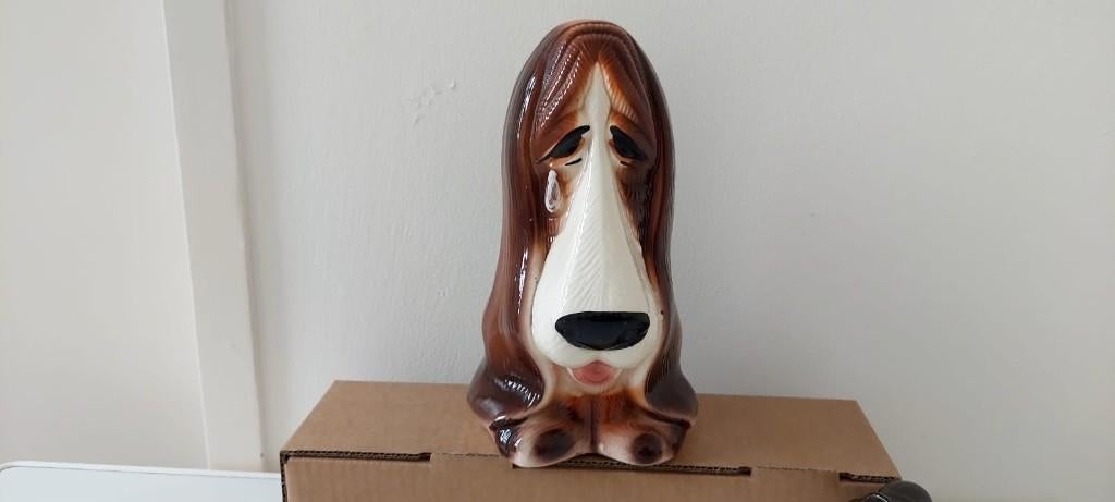 Groot 24 cm Vintage basset hond beeld spaarpotjaren 70, Ophalen of Verzenden, Zo goed als nieuw, Dier