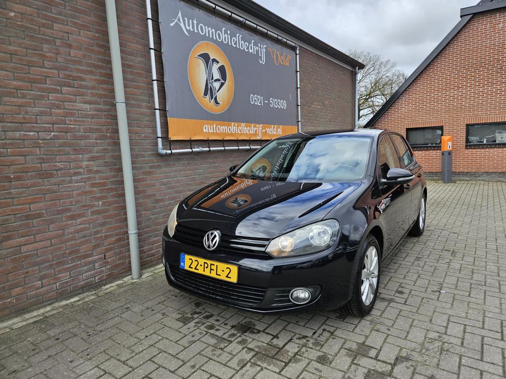 Volkswagen Golf 1.2 TSI Tour II BlueMotion (bj 2011), Voorwielaandrijving, Euro 5, Stof, Gebruikt