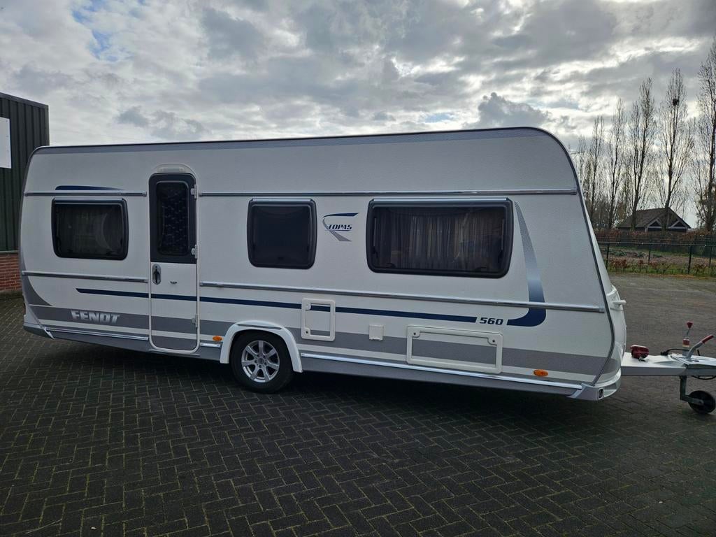 Fendt 560 Topas zeer compleet 250 breed lengte bedden, 2 aparte bedden, 7 tot 8 meter, Particulier, Fendt