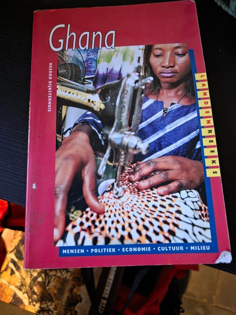 Leuk boekje over Ghana, Ophalen of Verzenden, Europa, Reisgids of -boek, Overige merken