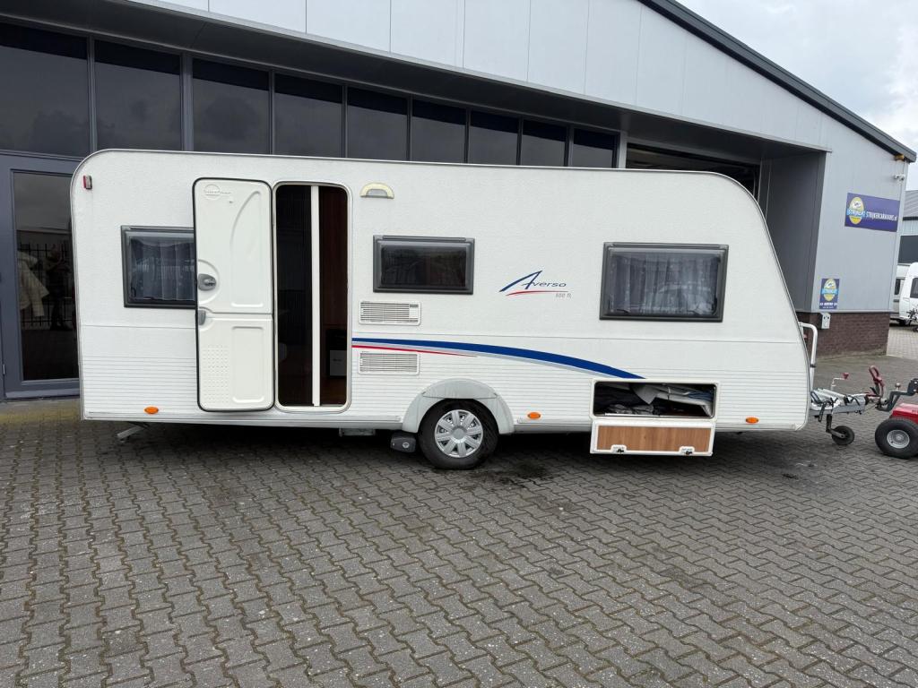 Bürstner Averso 500 TL 2 Aparte bedden 205cm Rondzi, Standaardzit, Lengtebed, Bedrijf, Schokbreker