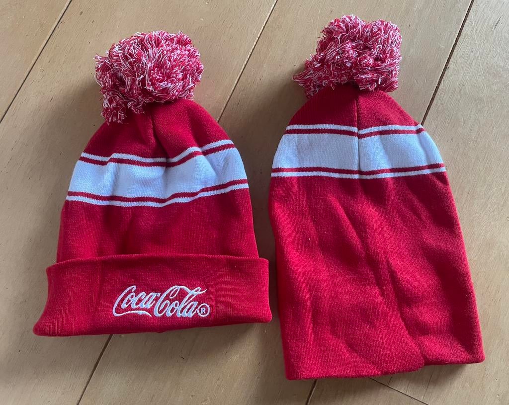 2 nieuwe rood wit coca cola mutsen, Ophalen of Verzenden, Nieuw, Overige maten, Muts