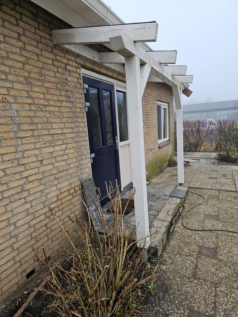 Afdak boven voordeur, Ophalen