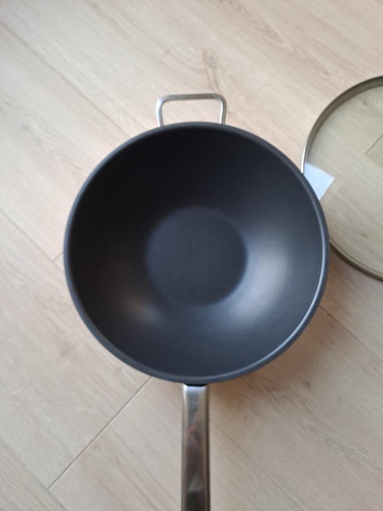 Vivo Wokpan met Deksel - Zo goed als nieuw, Ophalen, Zo goed als nieuw, Rvs, Keramische plaat