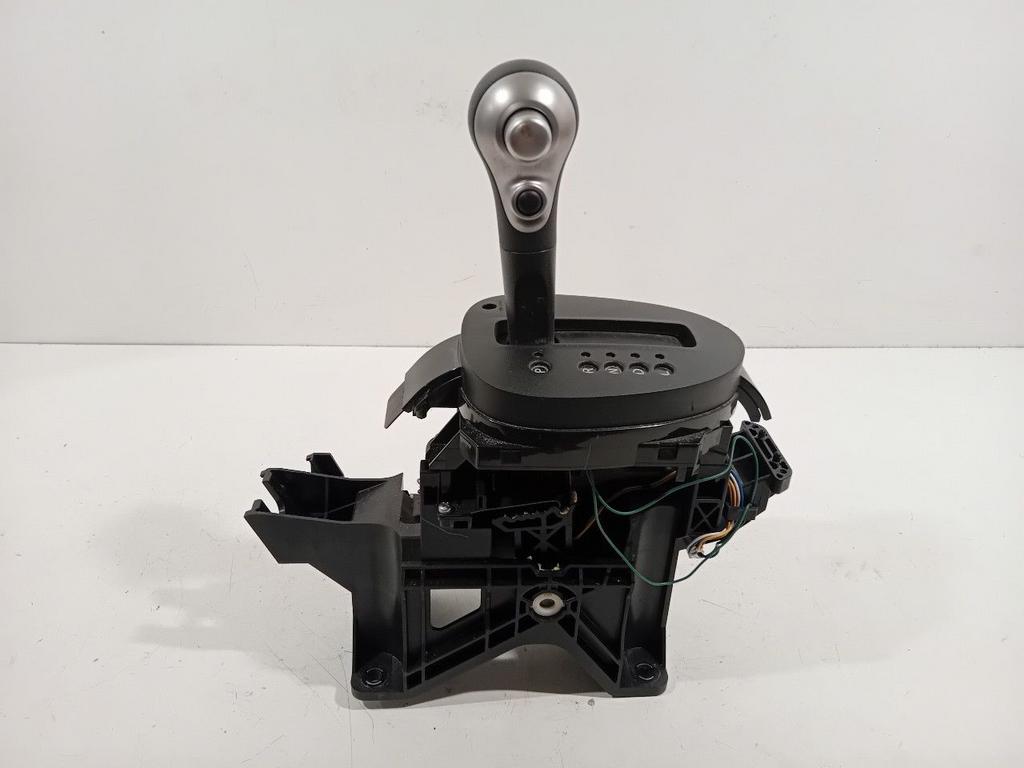 Schakelmechaniek Nissan Juke, Onderdelen@venauto.nl, Van der Ven Autorecycling B.V., Gebruikt, Ettenseweg 76, 4706 PB Roosendaal, The Netherlands