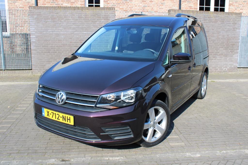 Volkswagen Caddy Combi 1.2 TSI nieuwe APK en Beurt!, Auto's, Voorwielaandrijving, Stof, Zwart, USB