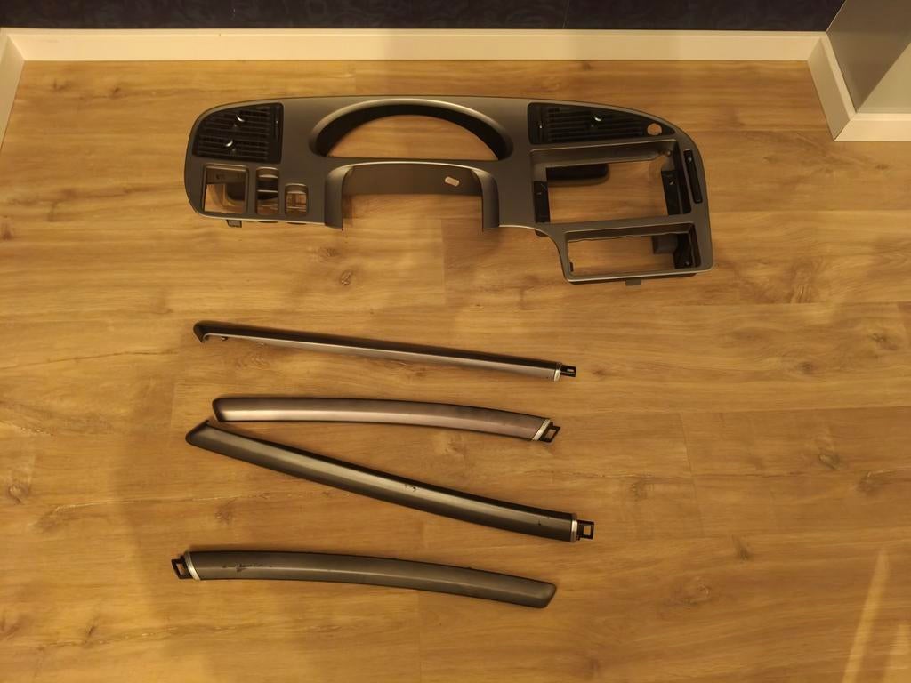 Saab 9-5 dashboard, Ophalen of Verzenden, Saab
