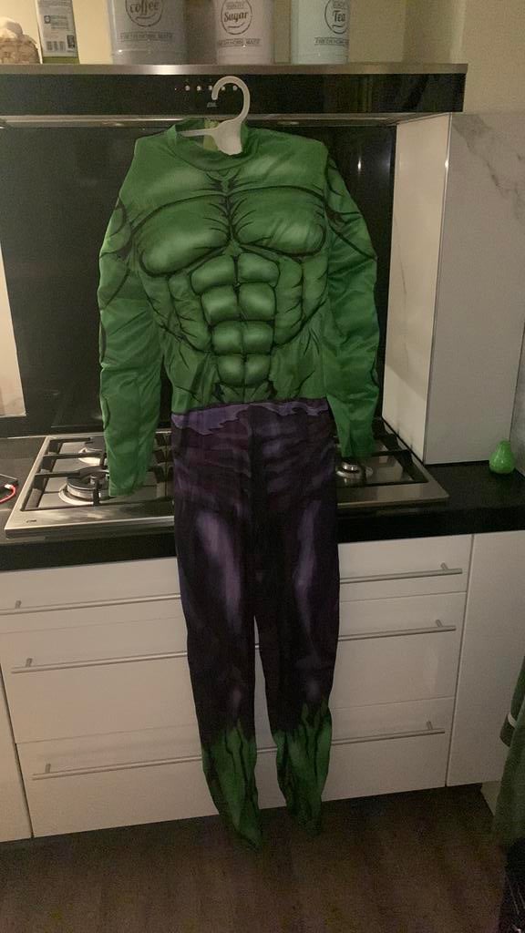 Hulk pak maat S, Kinderen en Baby's, Carnavalskleding en Verkleedspullen, Ophalen of Verzenden, Zo goed als nieuw, Jongen of Meisje