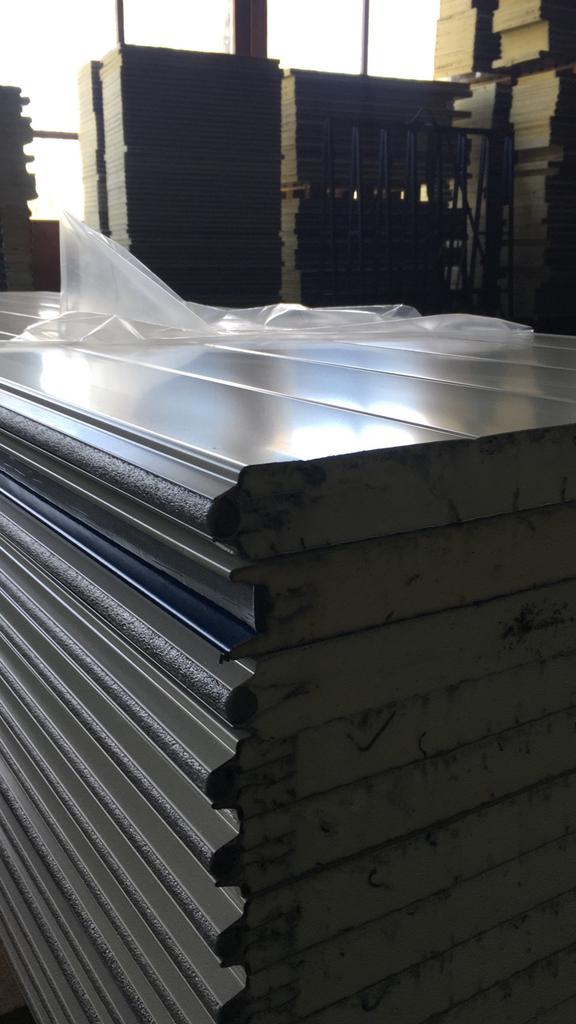 Sandwichpanelen 40 60 80mm vijverbouw, Ophalen, Zo goed als nieuw