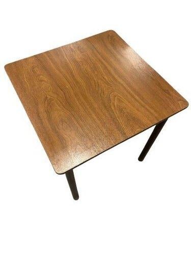 Bruine vierkante tafels te huur !!, Ophalen of Verzenden, Nieuw, Overige