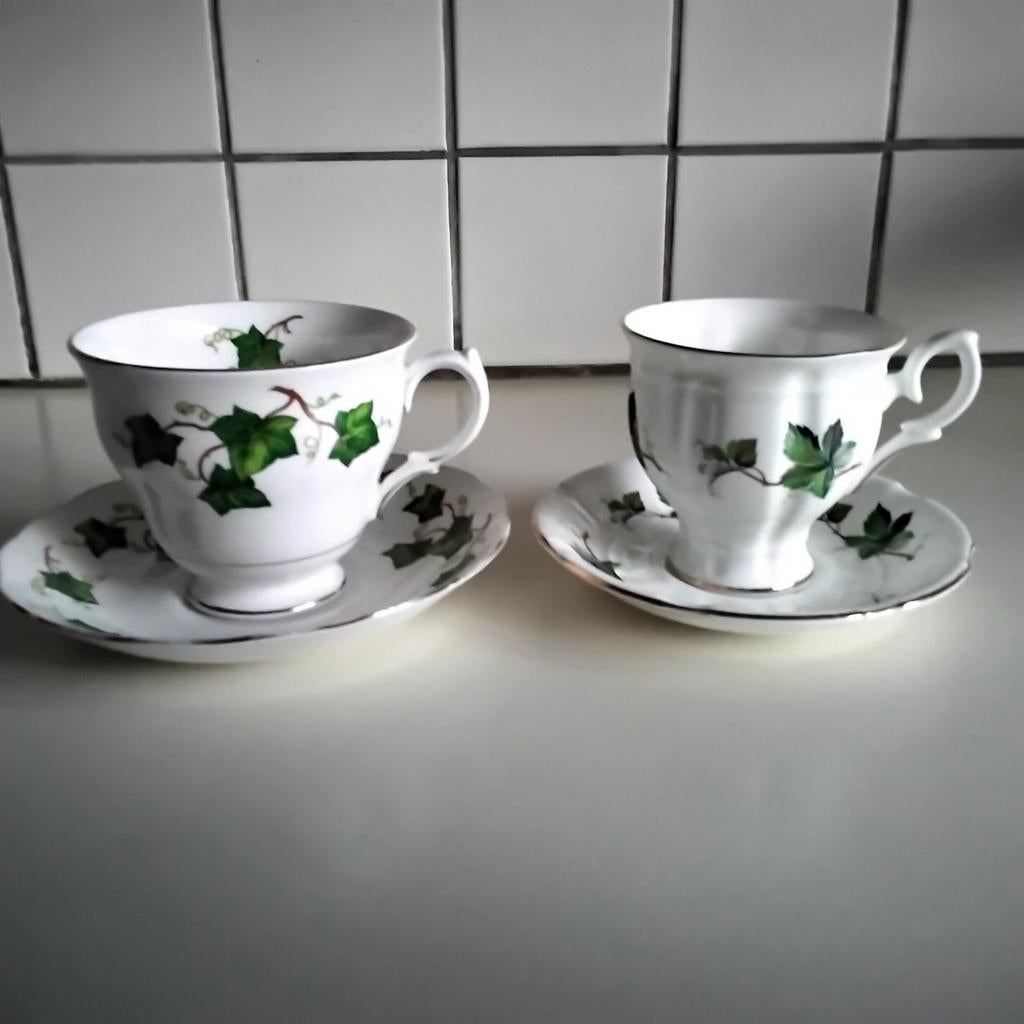 2 prachtige  Engelse ivy kop en schotels, Ophalen of Verzenden