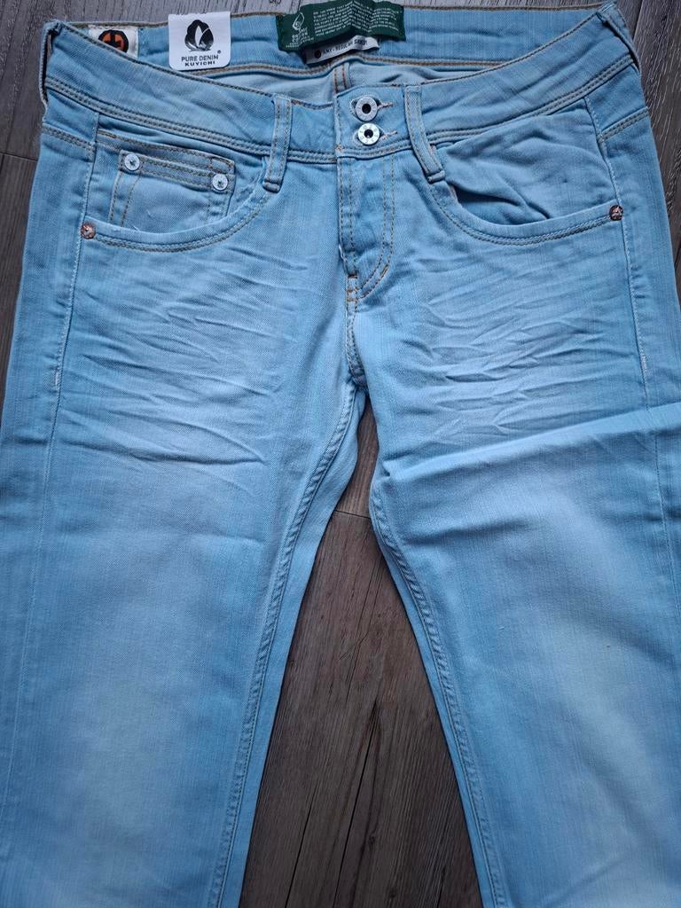 4 voor €99,95 KUYICHI Amy shoecut jeans W28 L34, Blauw, KUYICHI, Nieuw, Ophalen of Verzenden
