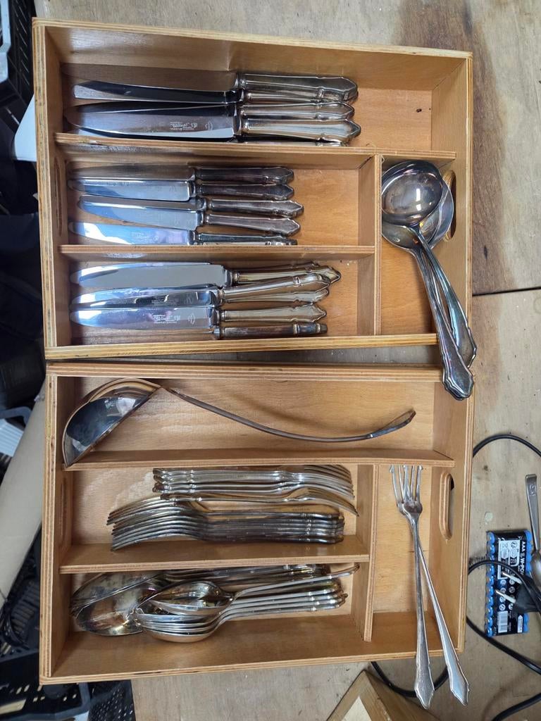 Priestley & Moore Sheffield Valiant Bestekset in Houten Lade, Ophalen of Verzenden