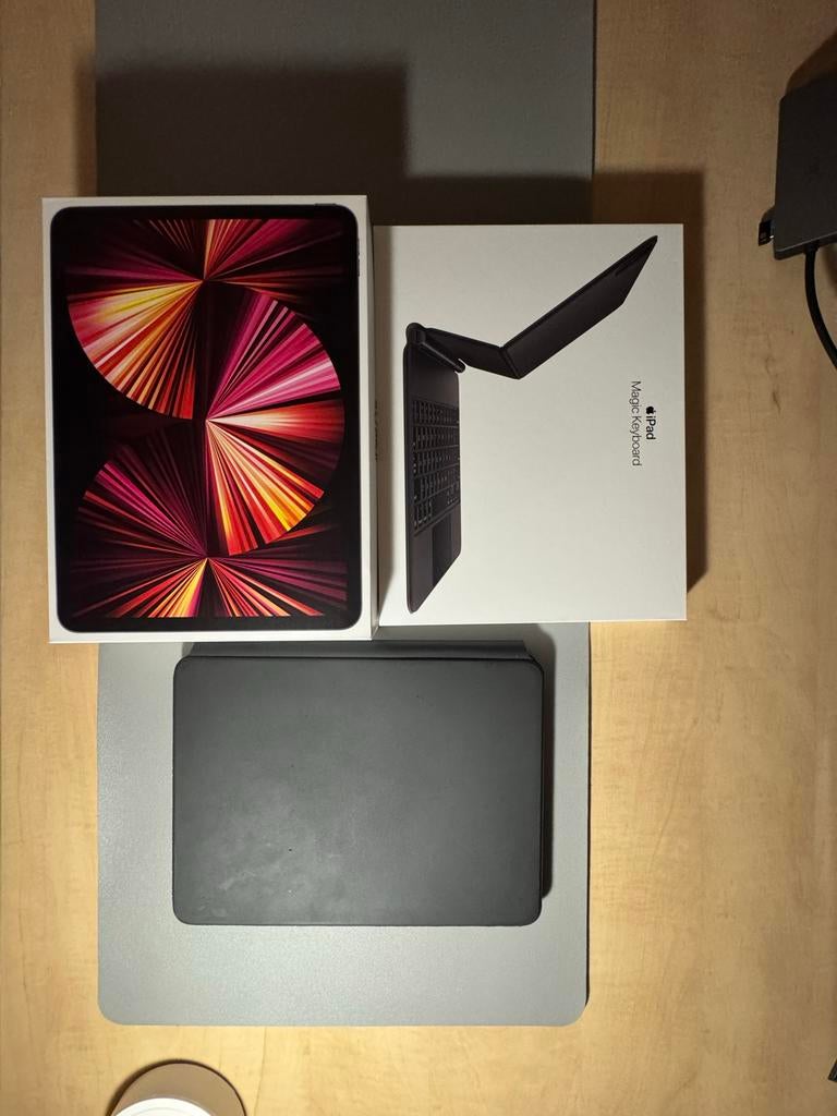 iPad Pro 11" M1 (3rd Gen.) 128GB + Magic Keyboard COMPLETE!, Computers en Software, Apple iPads, Ophalen, 11 inch, Zo goed als nieuw