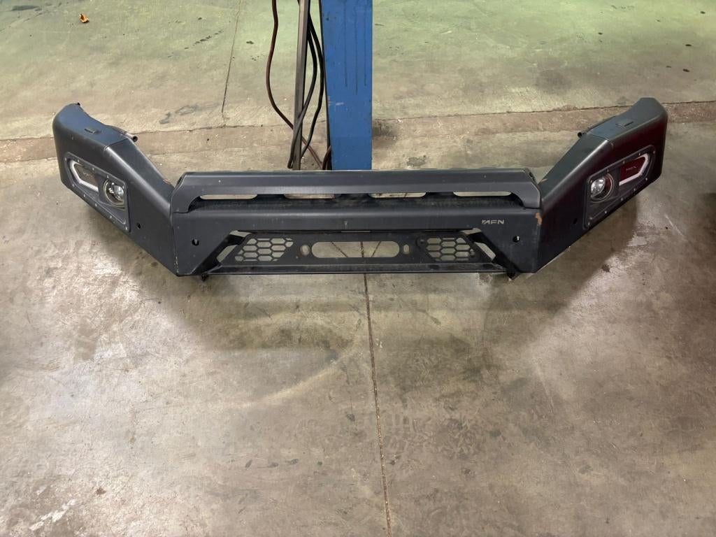 Toyota Landcruiser 150 liftkit bodem bescherming lierbumper, Ophalen, Toyota