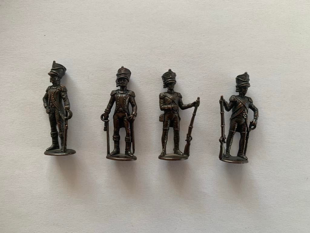 Ferrero Kinder Surprise metalen soldaten Napoleon, Verzamelen, Verrassingseieren, Ophalen of Verzenden, Zo goed als nieuw, Overige typen